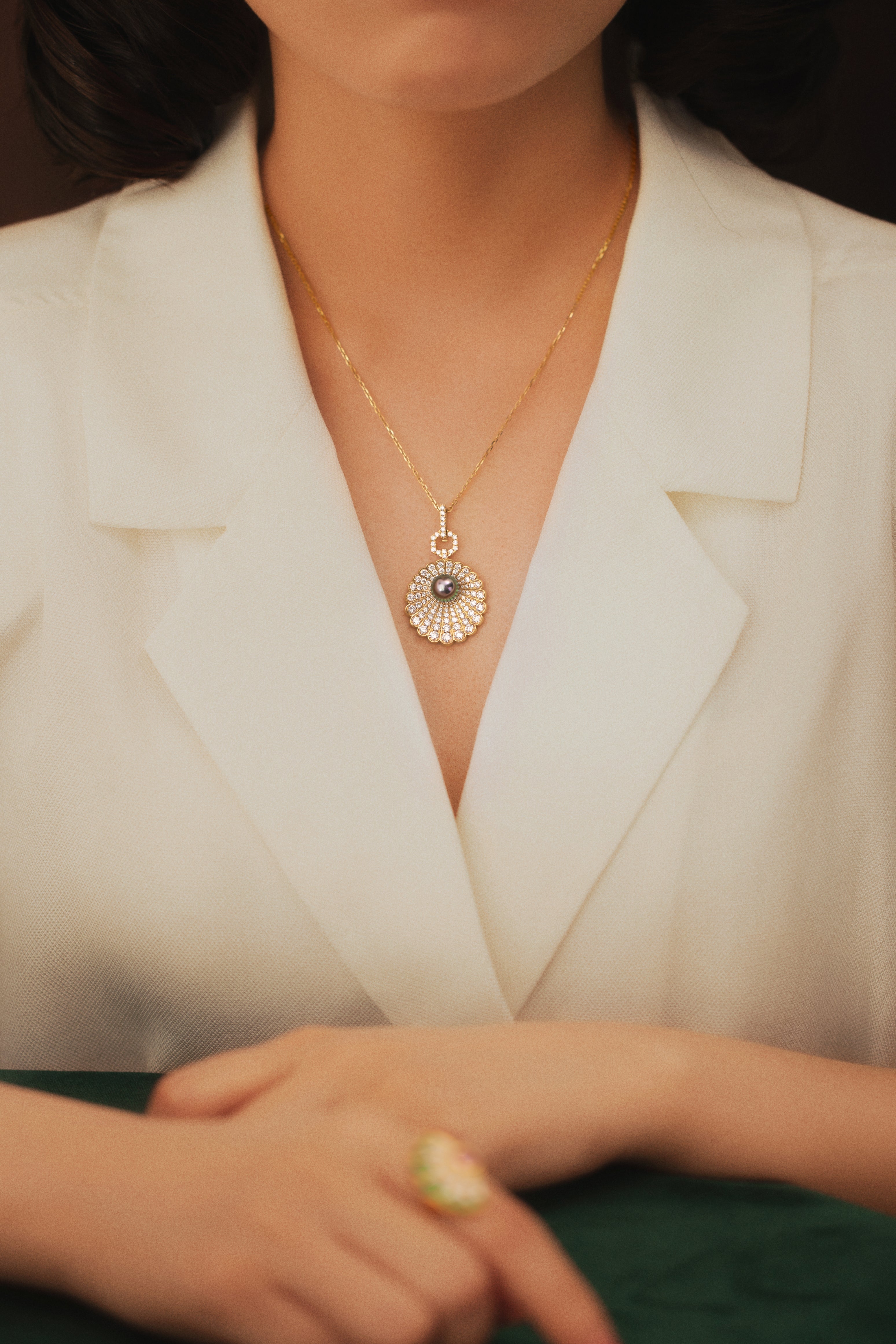 The Venus Pendant, Tahitian Black Pearl